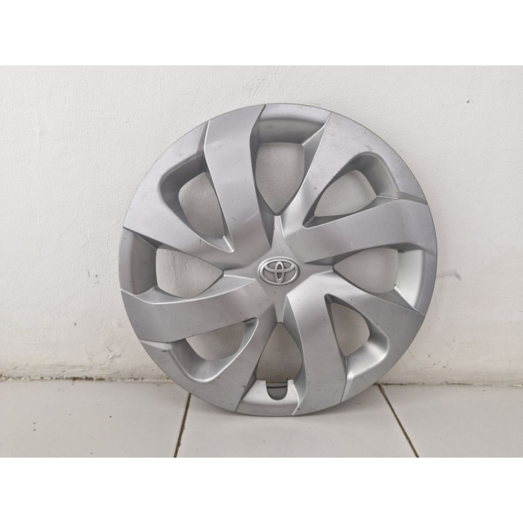 Wheldop Toyota sienta ring 15 original copotan