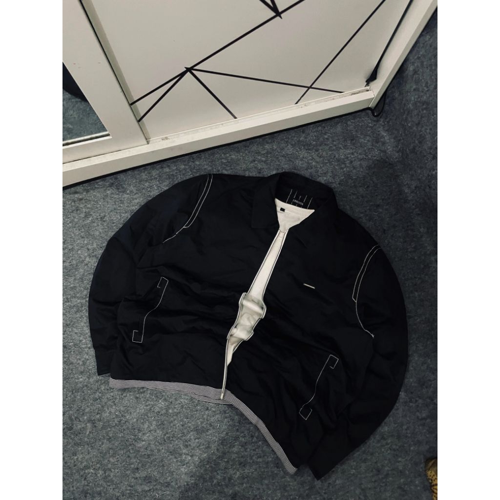 work jacket hitam list putih