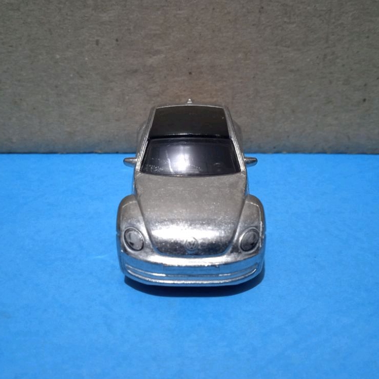 Hot Wheels 2012 Volkswagen Beetle Zamac