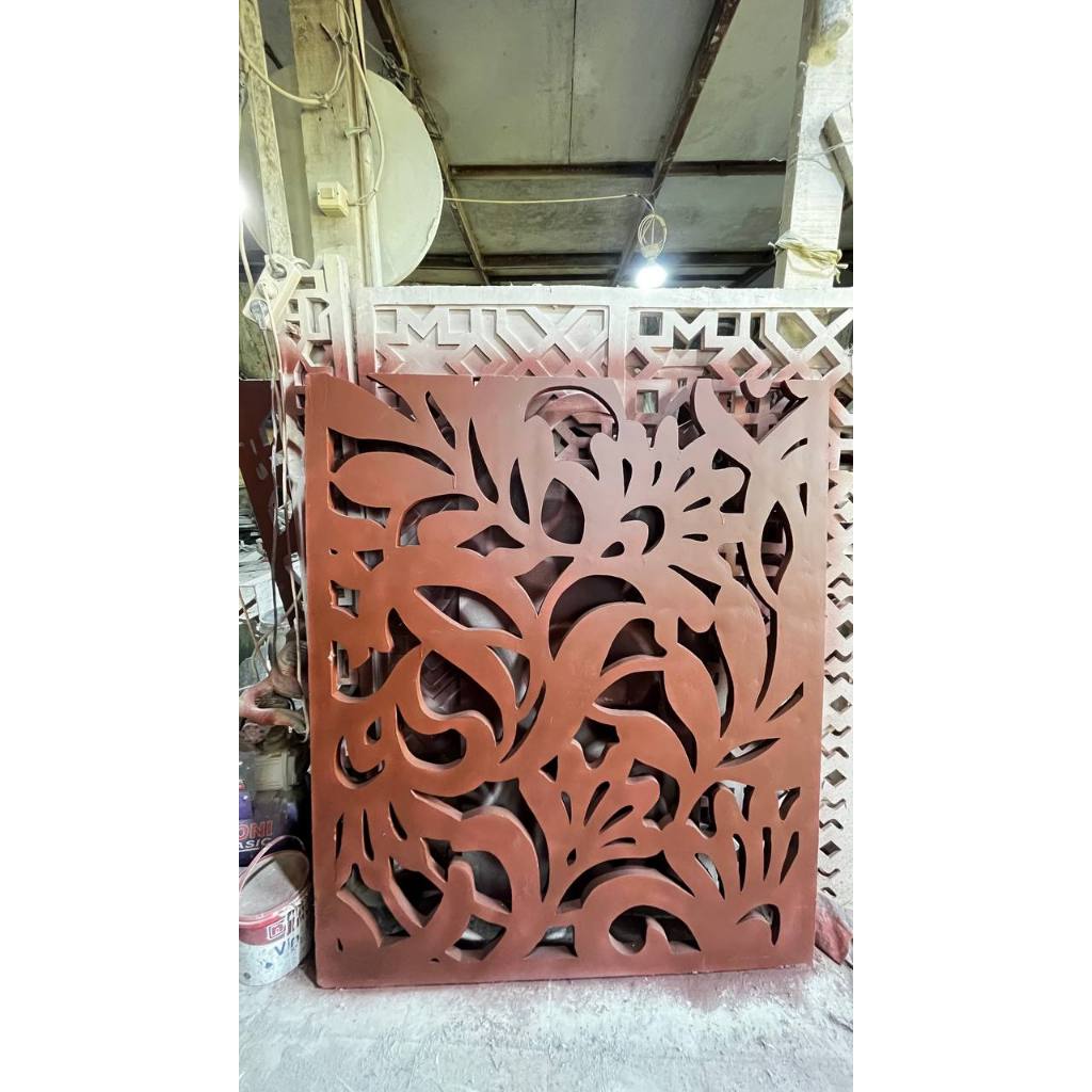 Ornamen GRC untuk fasad rumah, pagar, ventilasi, dan dekorasi bangunan. Menambah nilai estetika sert