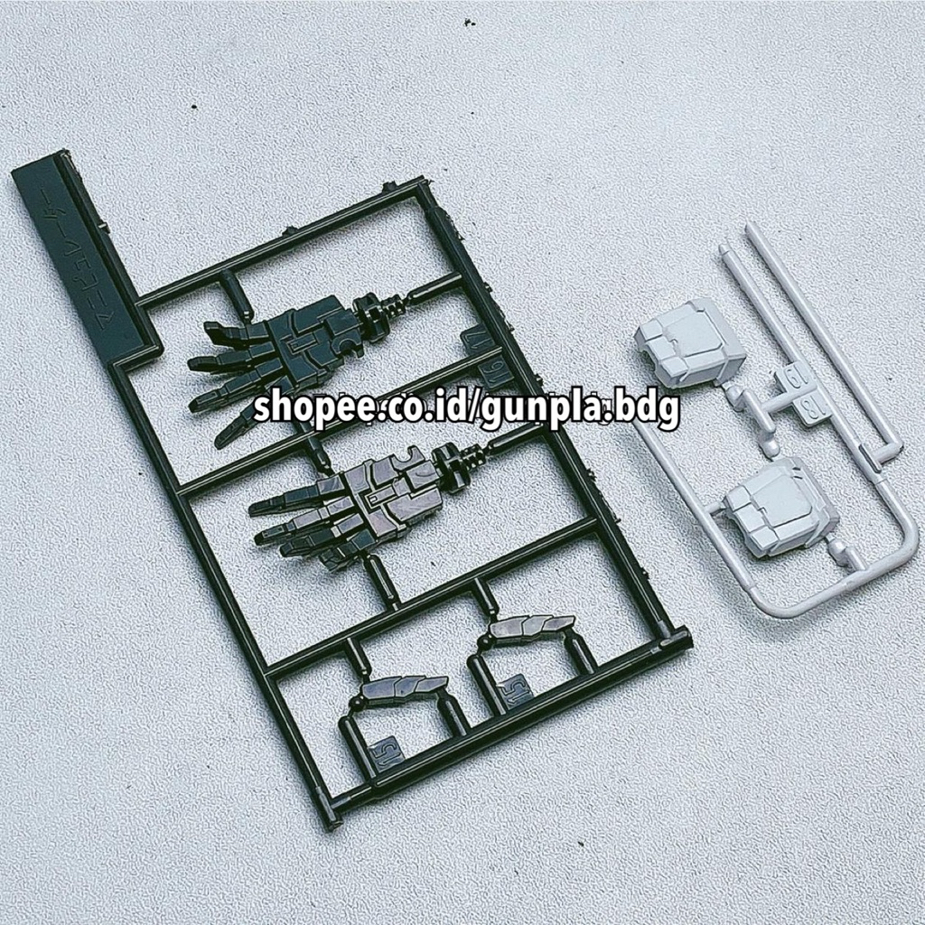 Bandai PG Gundam Exia Part Open Hand