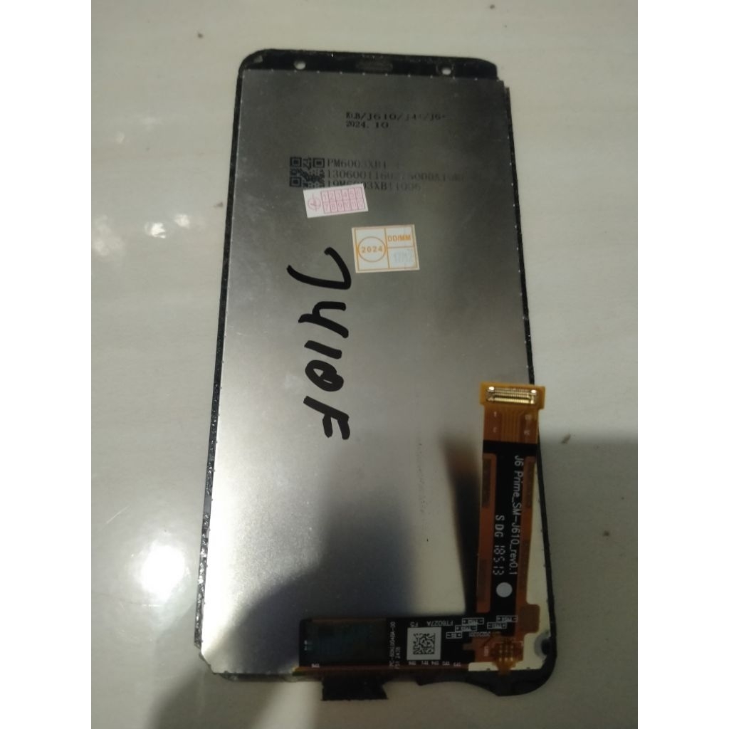 Lcd Tc Retak Parah Hp Samsung J410F Sentuh Masih Oke