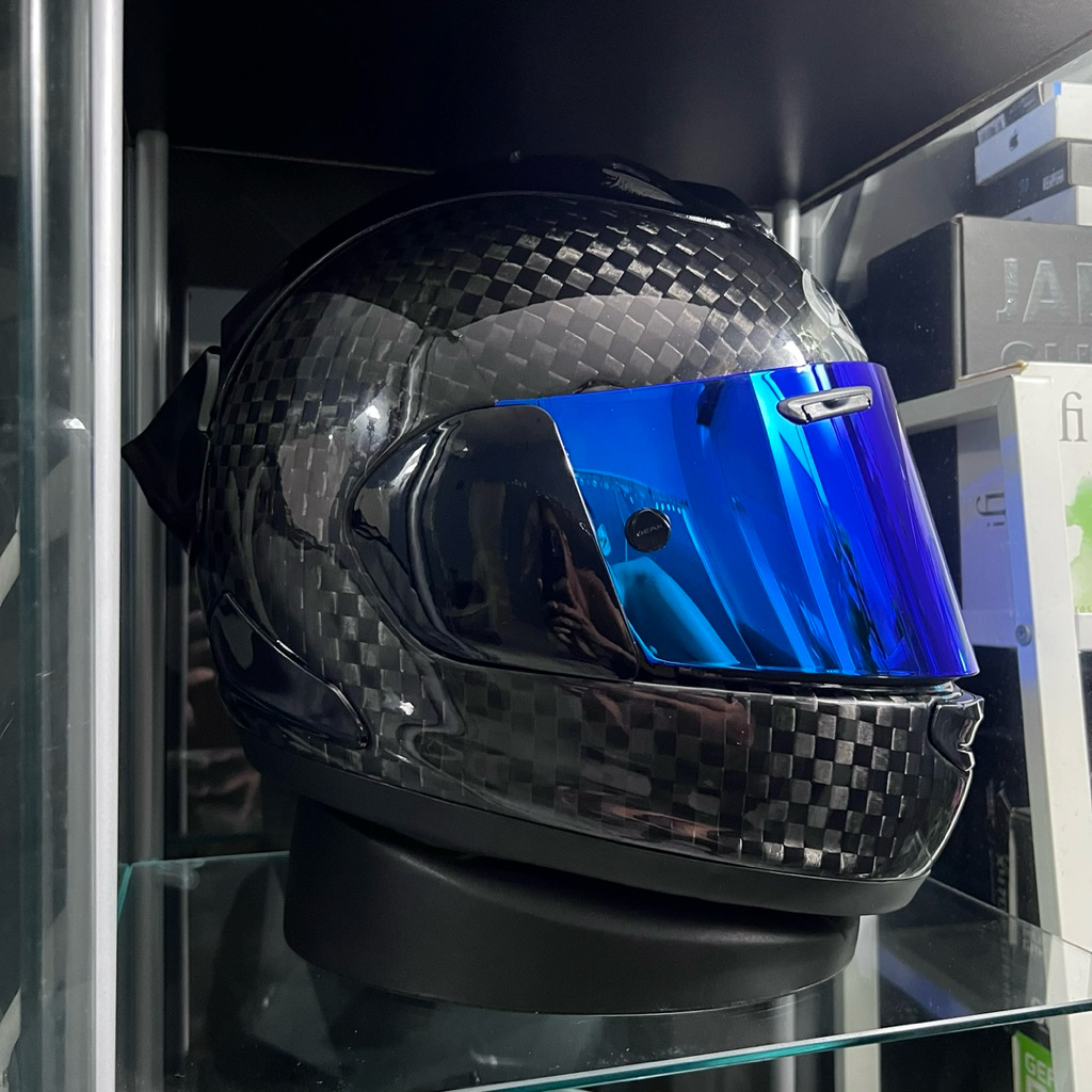 arai src carbon size M