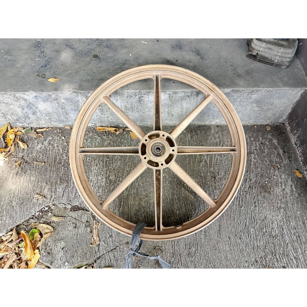 velg depan Supra palang 8
