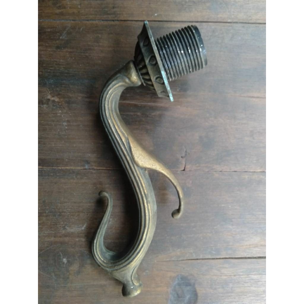 lampu dinding kuningan antik