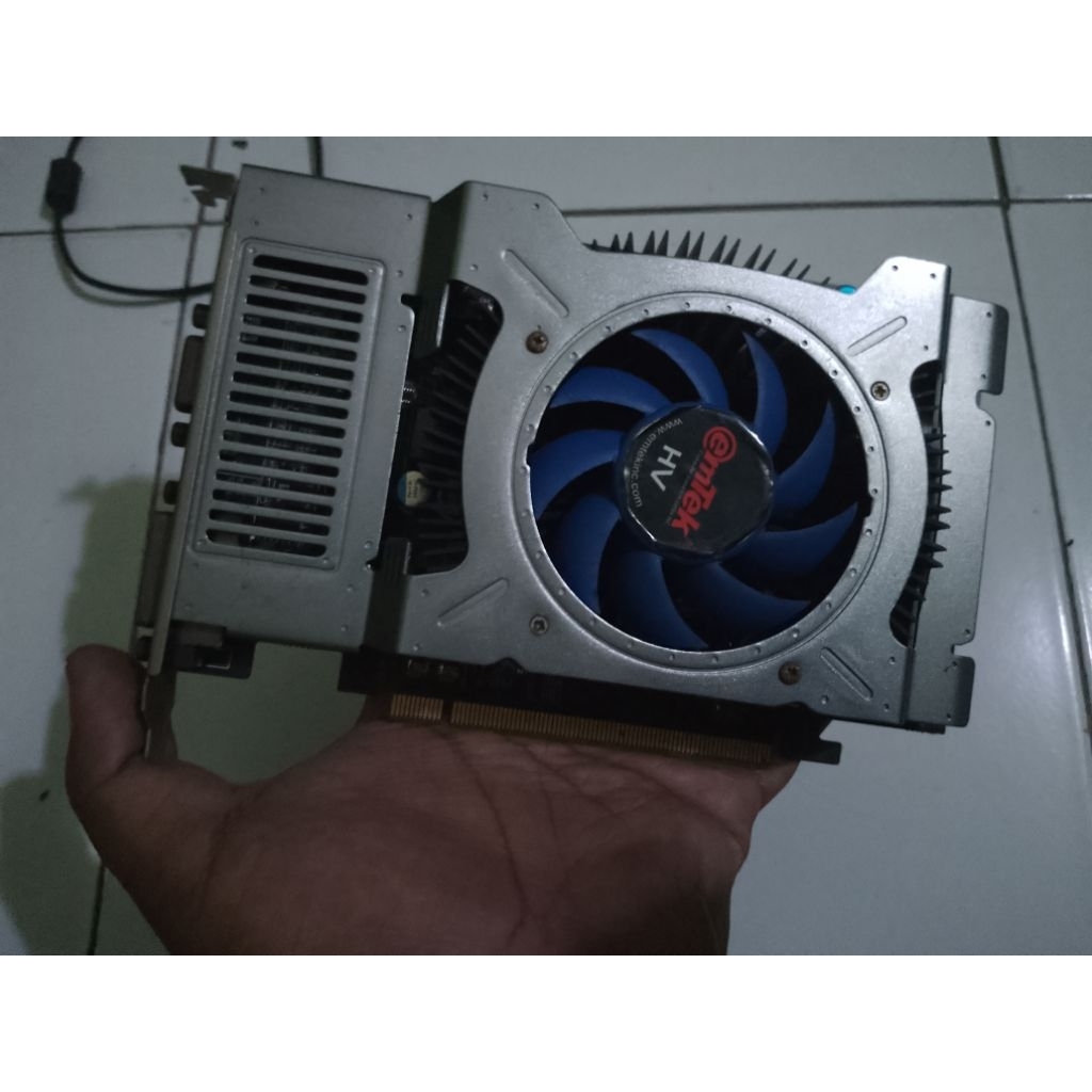VGA GT 240 512MB DDR5 (Gambling)