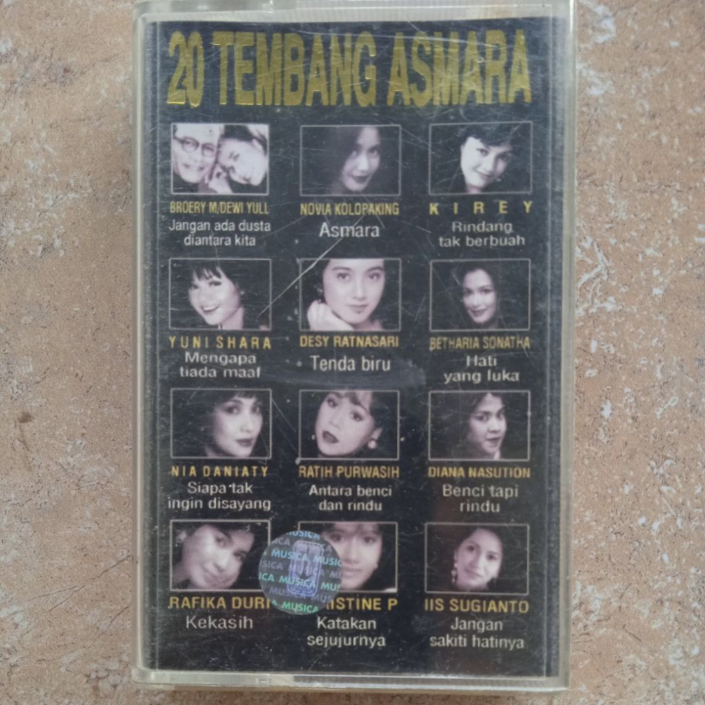 Kaset Pita 20 Tembang Asmara (Broery & Dewi Yull, Novia Kolopaking, Kirey, Yuni Shara, Desy Ratnasar