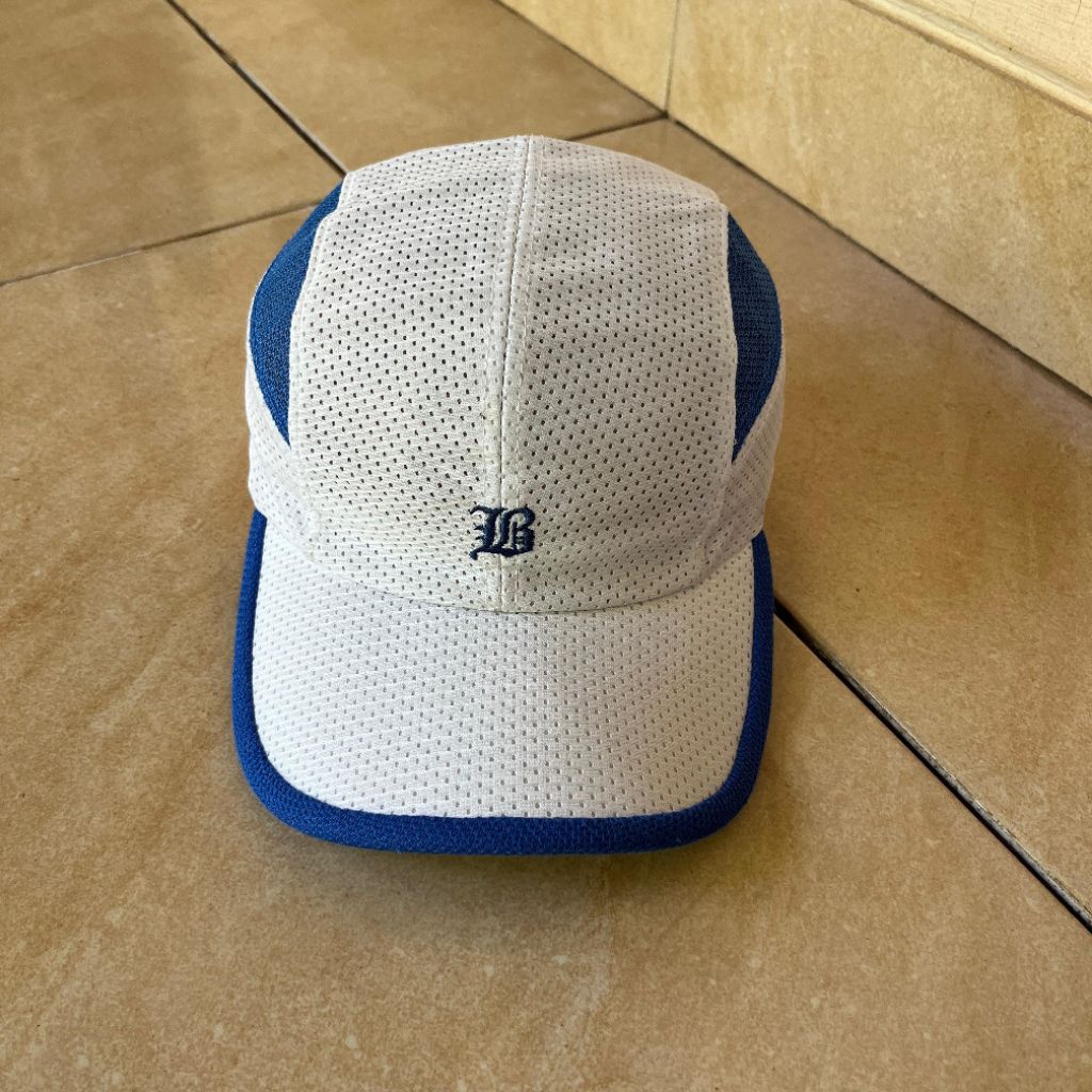 topi running boy London mulus