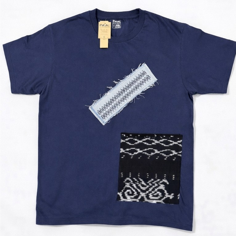 T-Shirt Upcycled – Navy Patchwork Denim & Tenun Sashiko XL