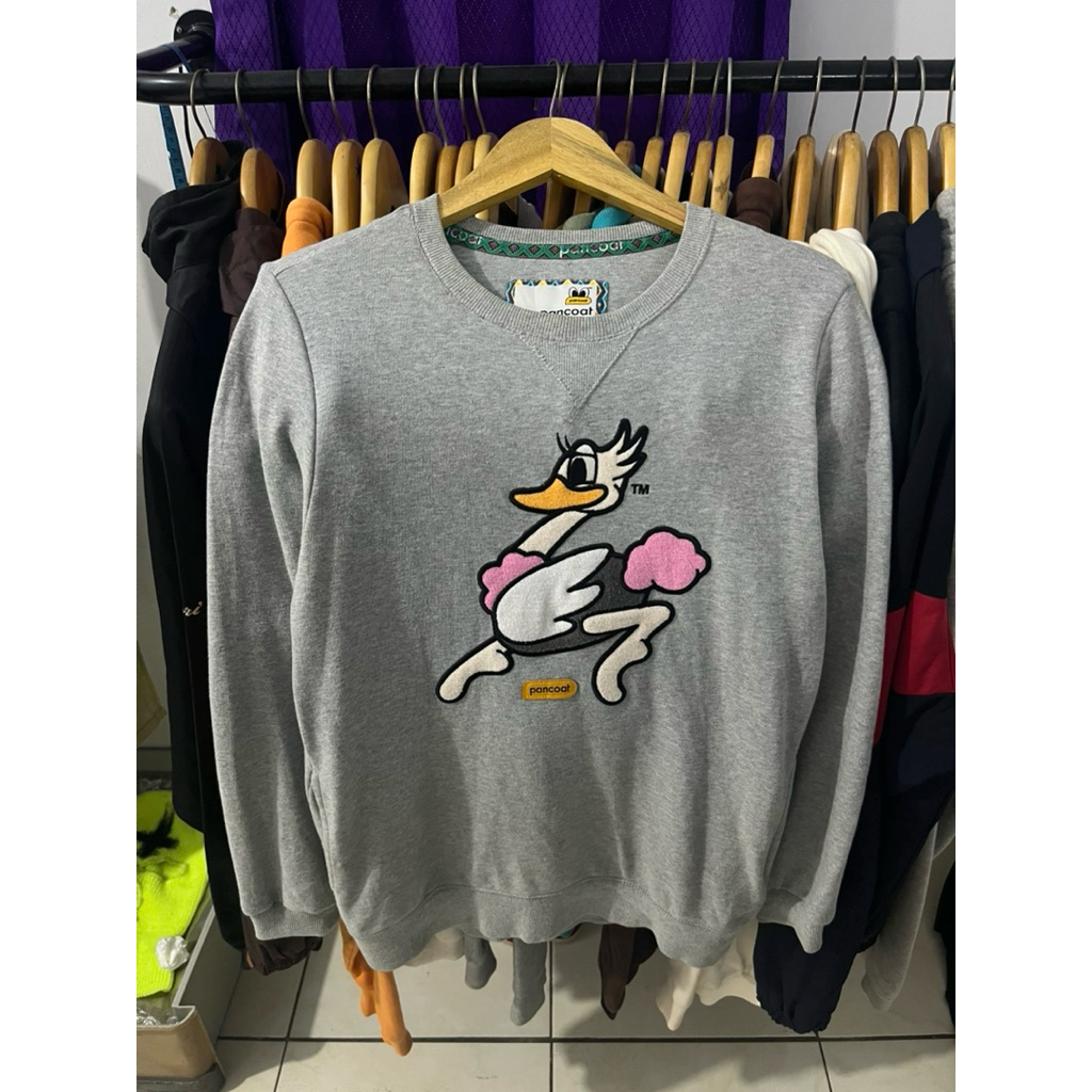 Crewneck Pancoat Burung Unta