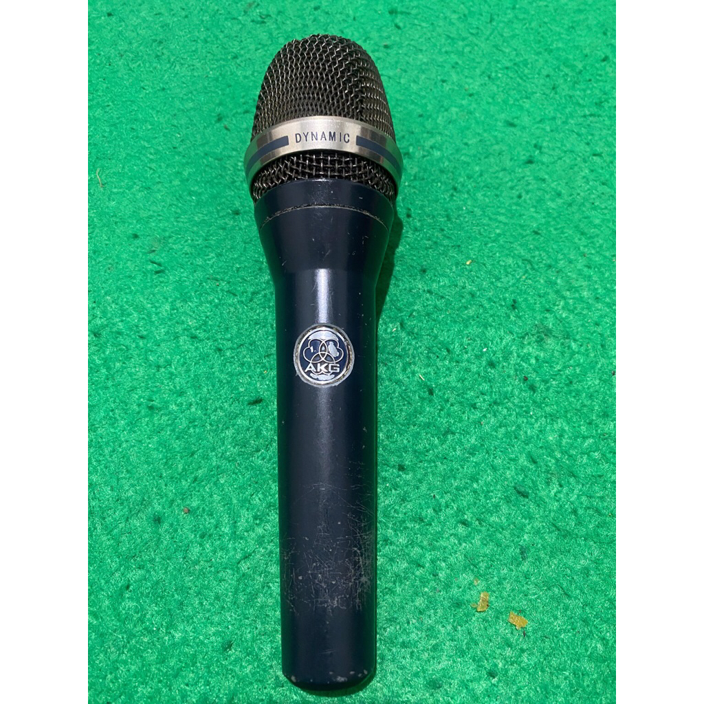 mic akg d7