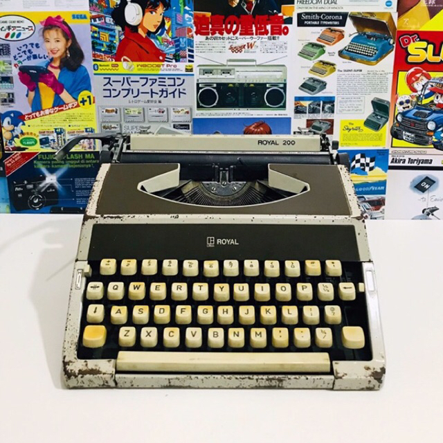 Mesin Ketik ROYAL 200 - Dekorasi Vintage - Mesin Ketik Jadul