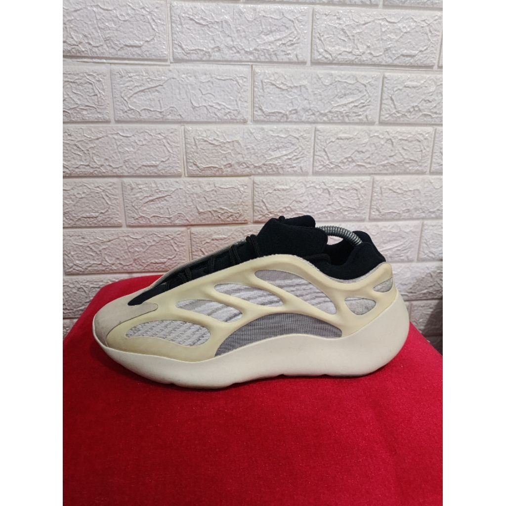 Sepatu sneaker running basket second seken branded adidas original