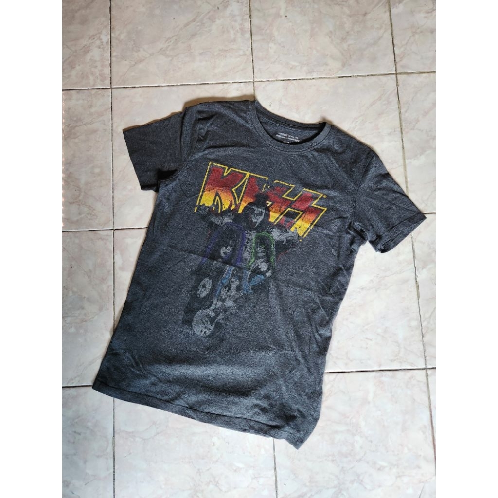 TS BAND KISS