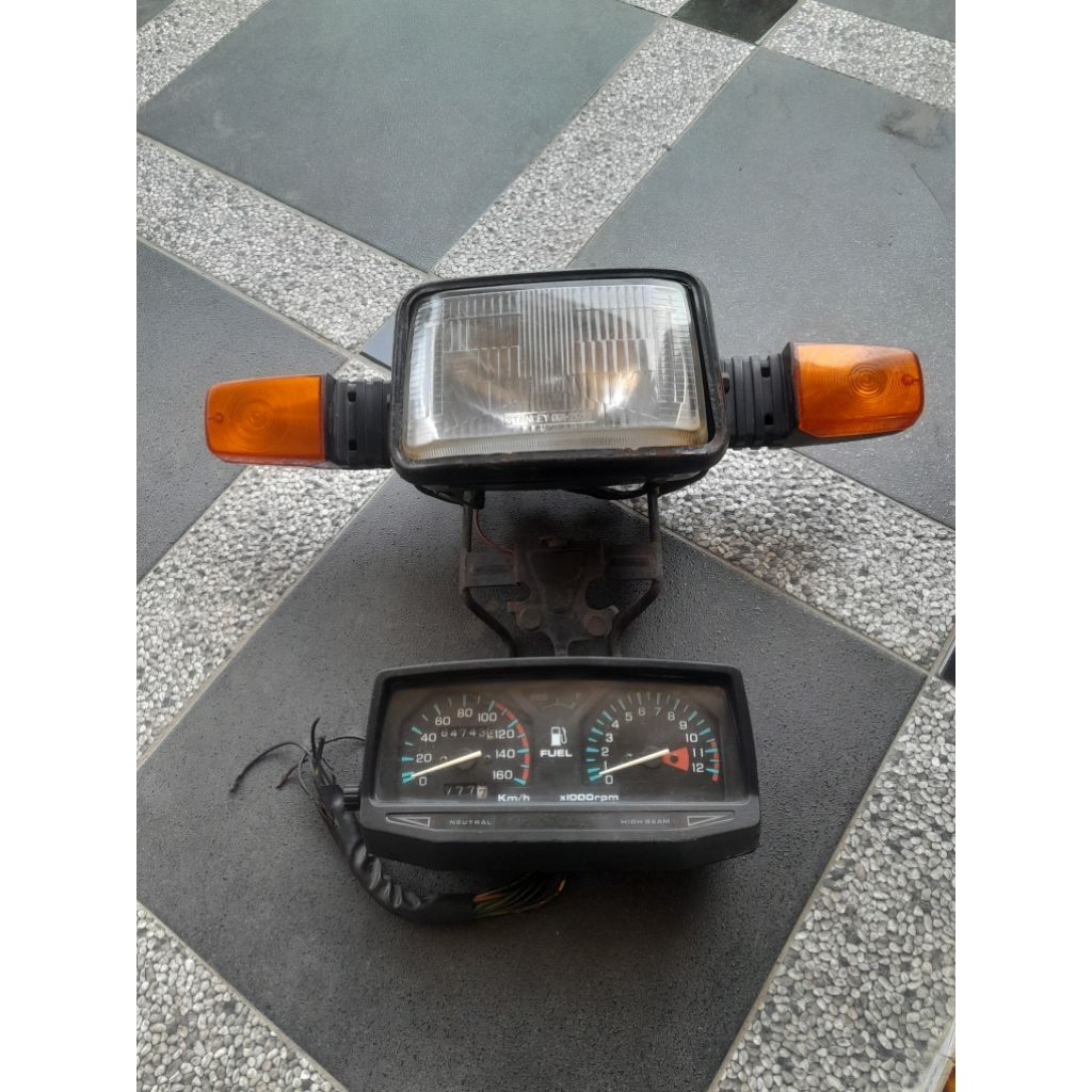 Lampu Depan Set Honda GL MAX Headlamp GL MAX Set Original