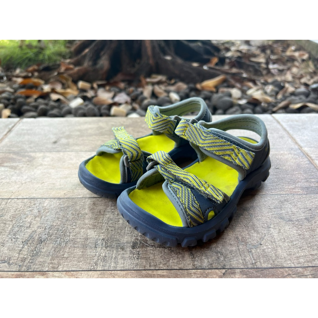 sandal  anak quechua ijo abu