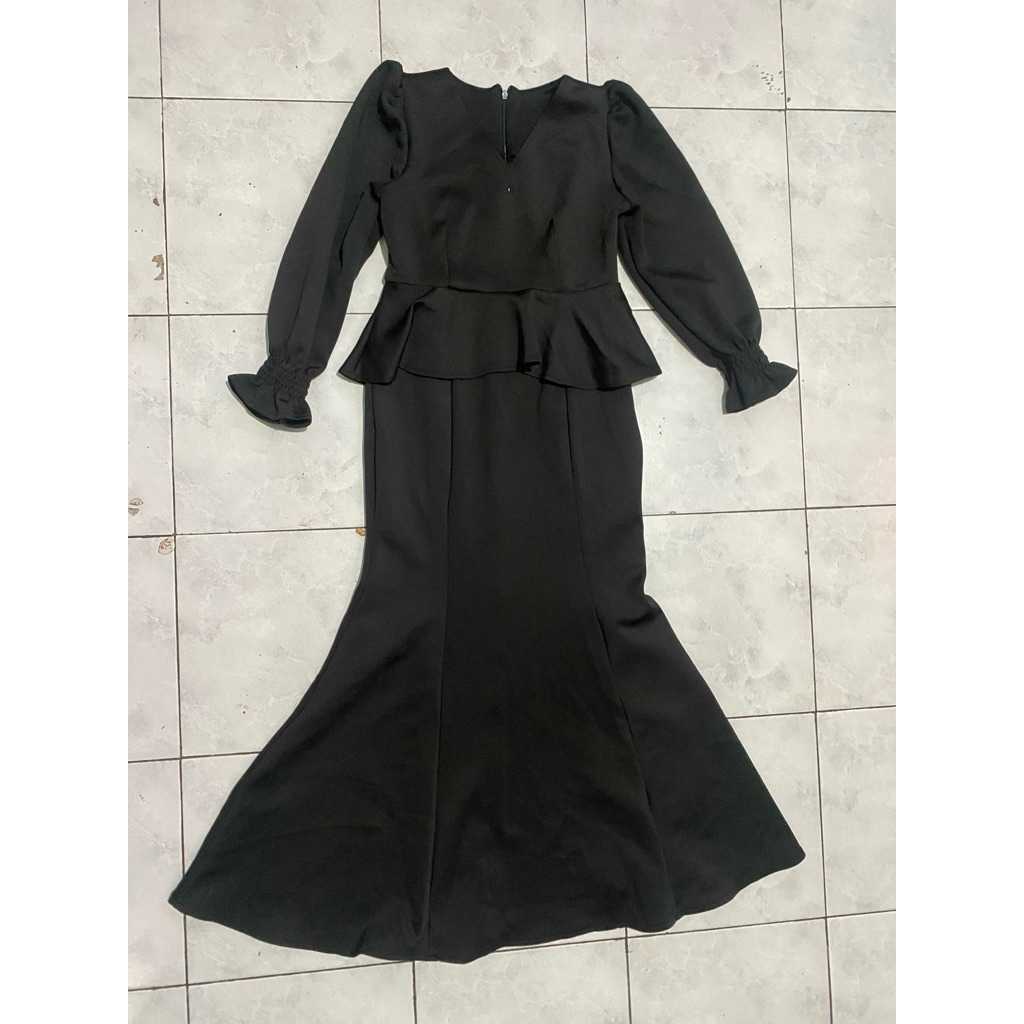 longdress hitam hijab friendly preloved