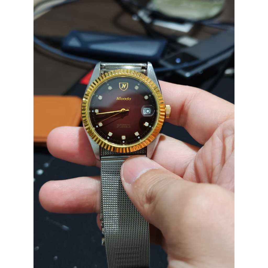 [ PRELOVED ] Jam Tangan Vintage Nivada Automatic 21 Jewels - Dial Merah Maroon Mewah