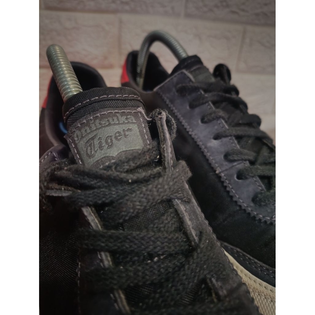 Sepatu sneaker running basket hiking outdoor second seken branded Onitsuka Tiger original