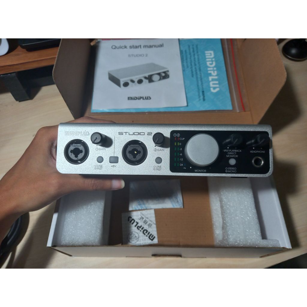 WTS Audio Interface Midiplus Studio 2 Silver Bekas