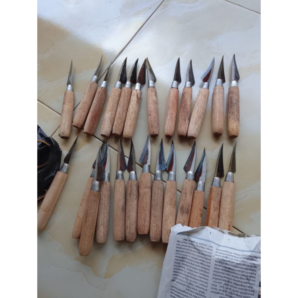 pisau serut biting layangan
