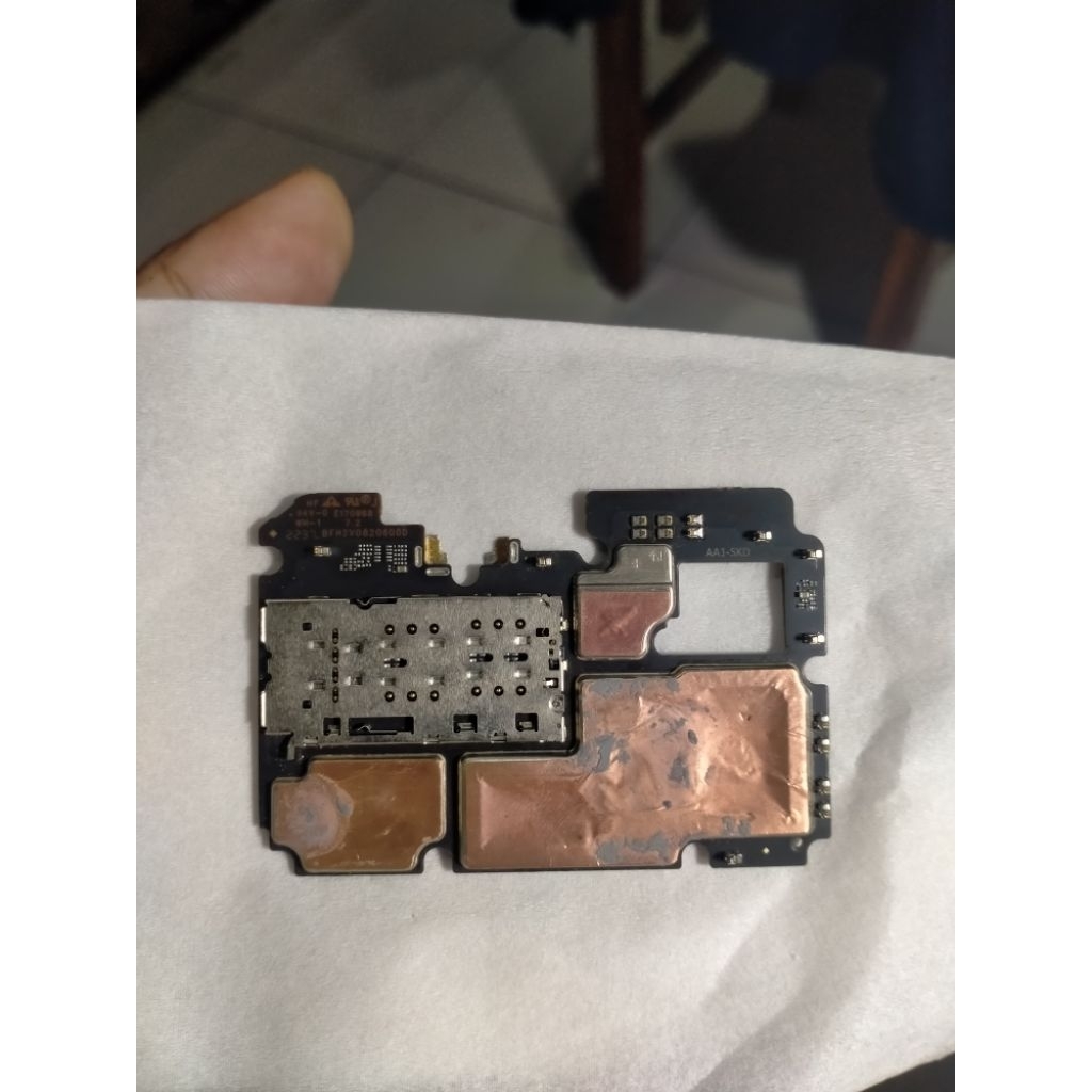 Mesin realme C33 normal