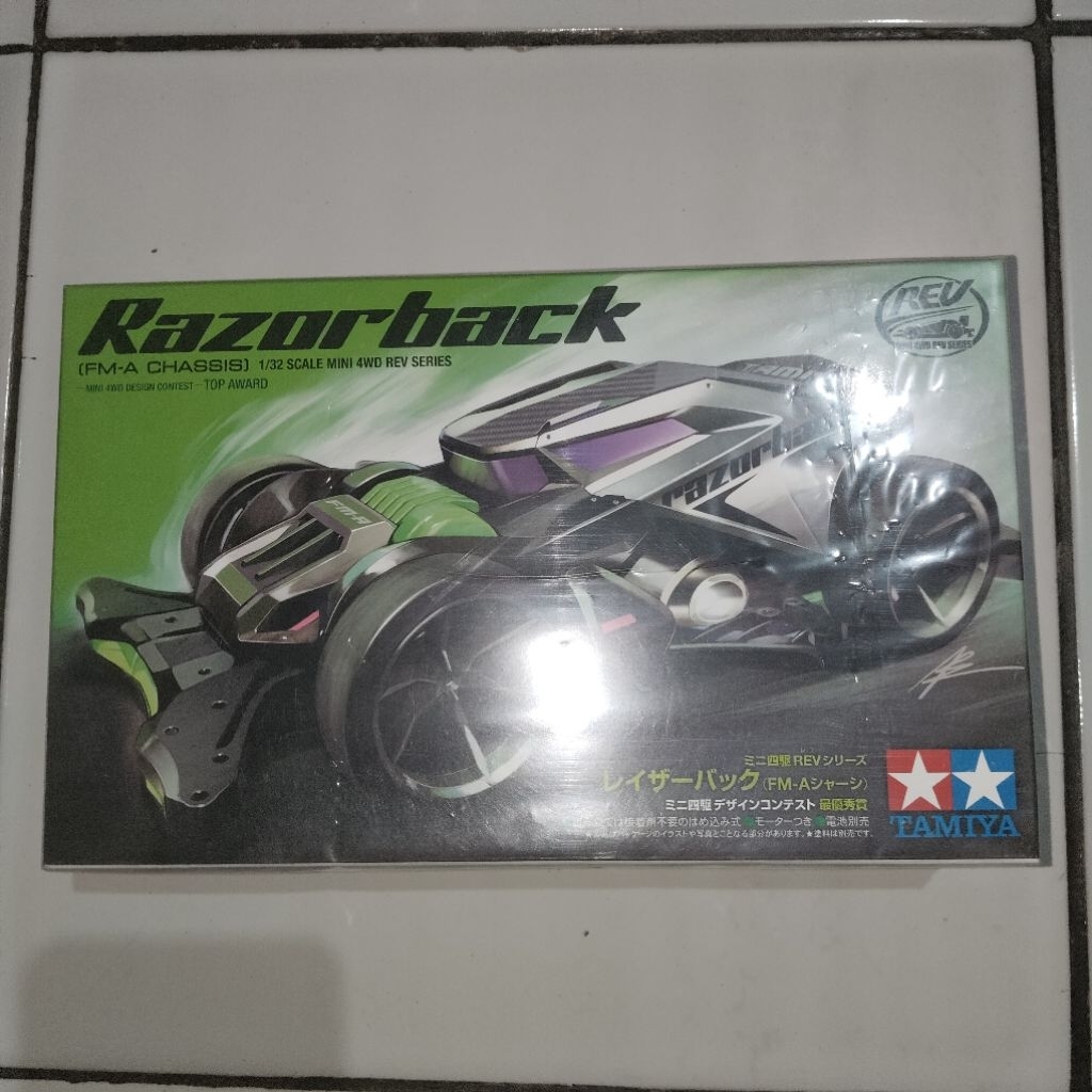 dus razorback ( tanpa mobilnya)