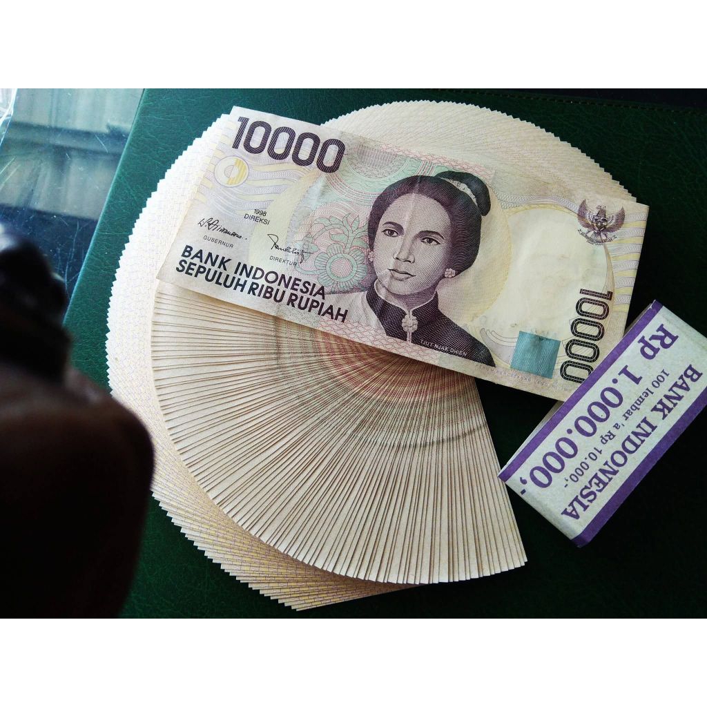Uang Kuno 10 Ribu Tjut Njak Dhien Th.1998 Gress