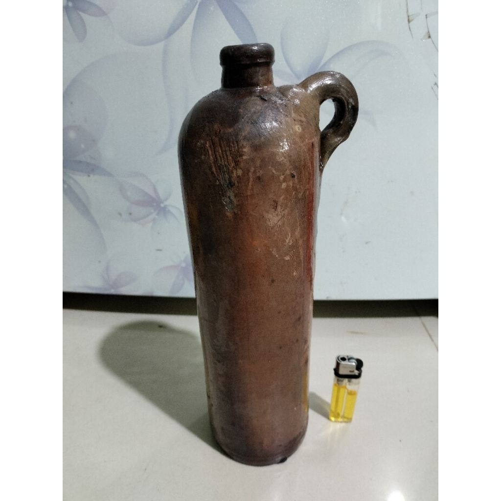 Guci botol kuno VOC Hindia Belanda keramik temuan sungai t.30cm