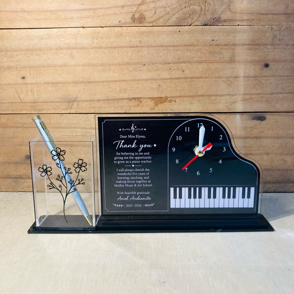 Kenang-kenangan Kado untuk guru piano Custom Jam Duduk Akrilik
