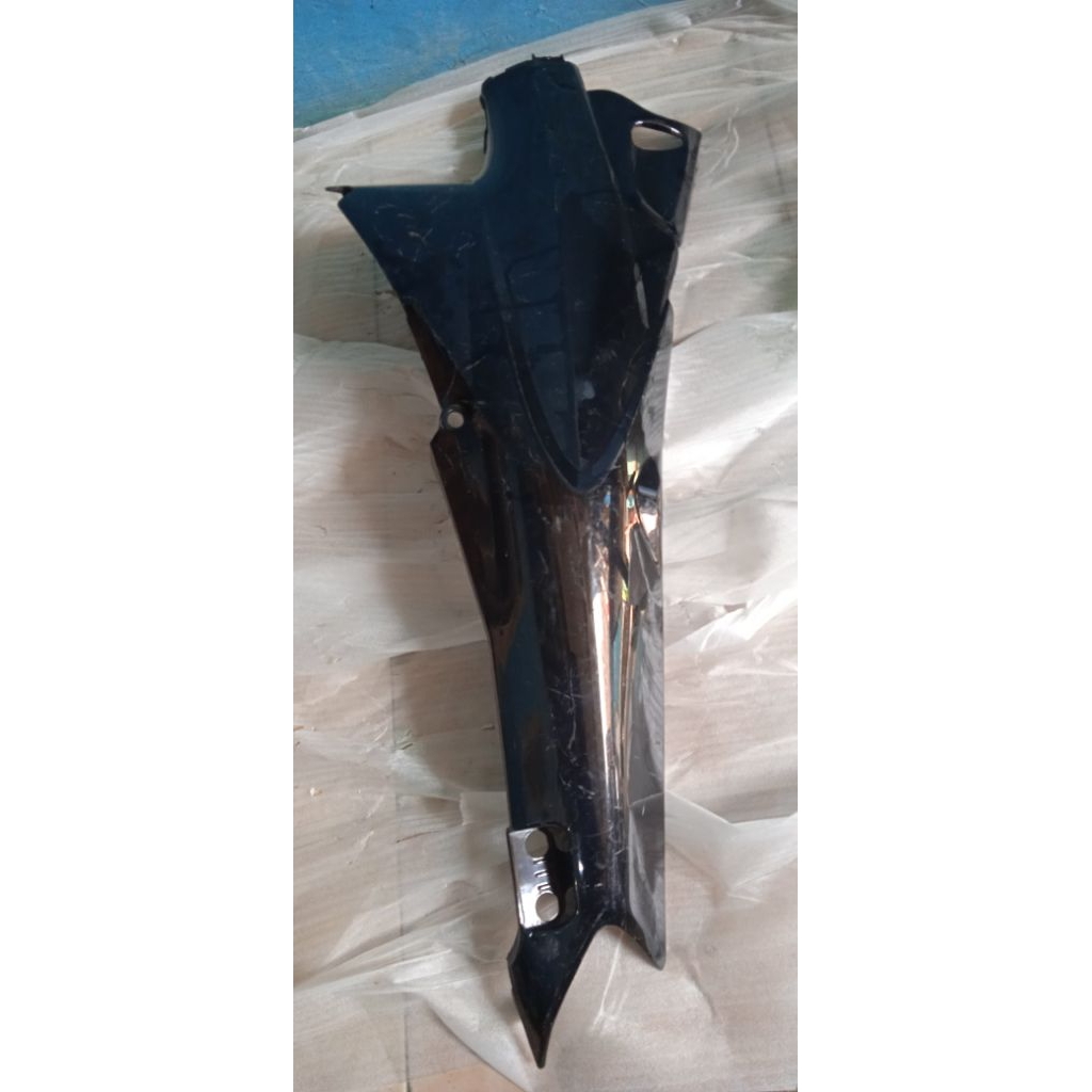 cover body belakang sebelah kanan karisma bagol mocin wave
