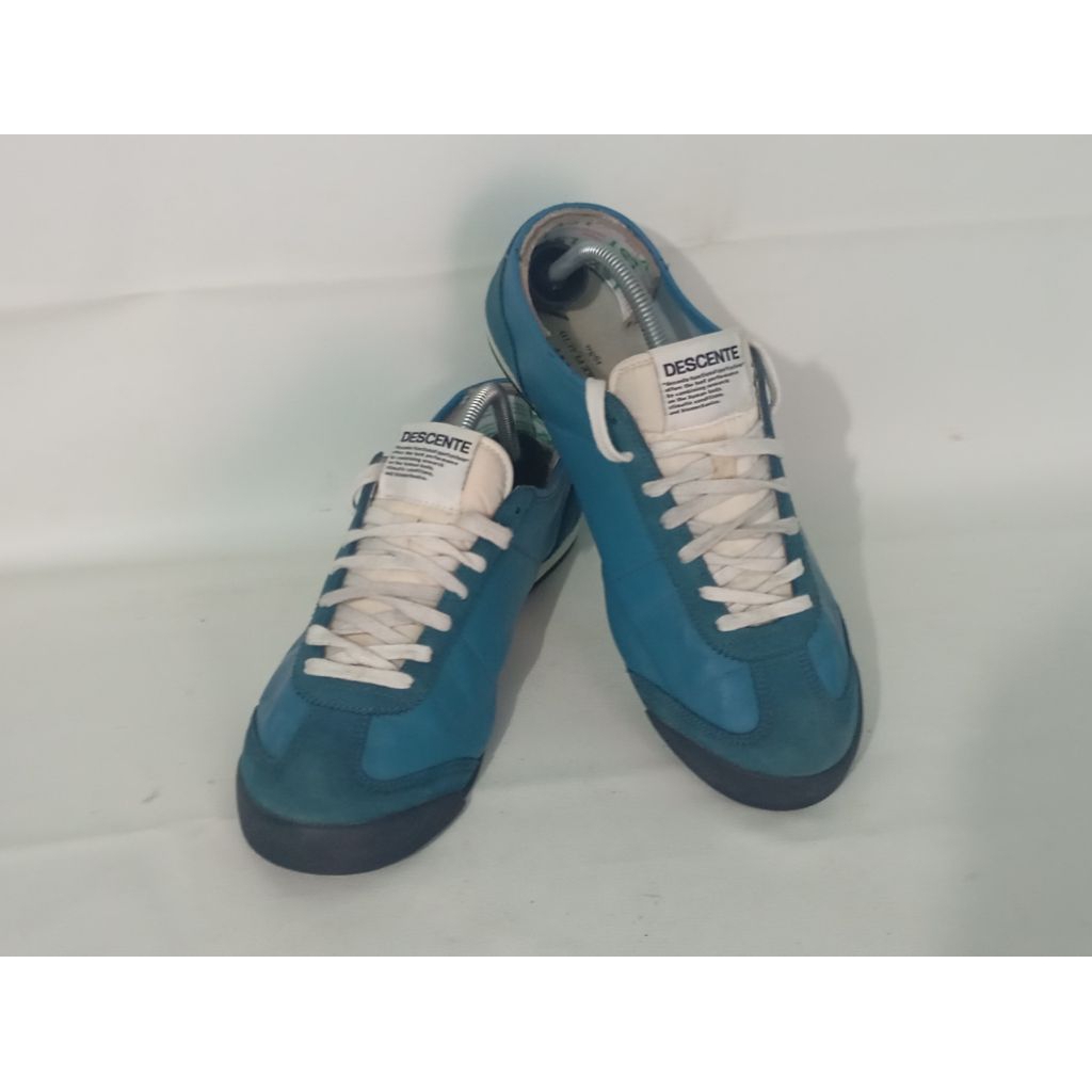 Sepatu DESCENTE 43