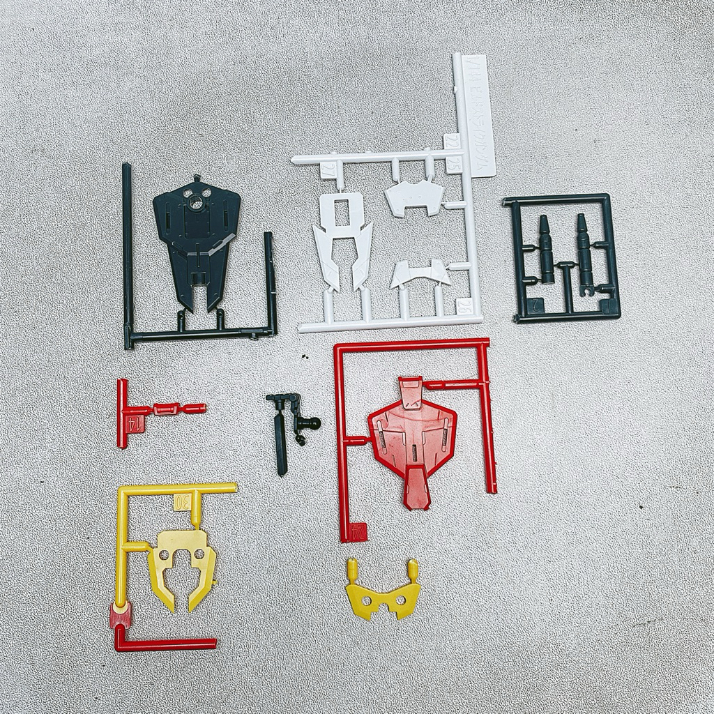 Bandai RG Gundam Build Strike Part Shield