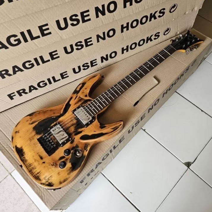 Gitar DBZ Barchetta Custom relic mantap