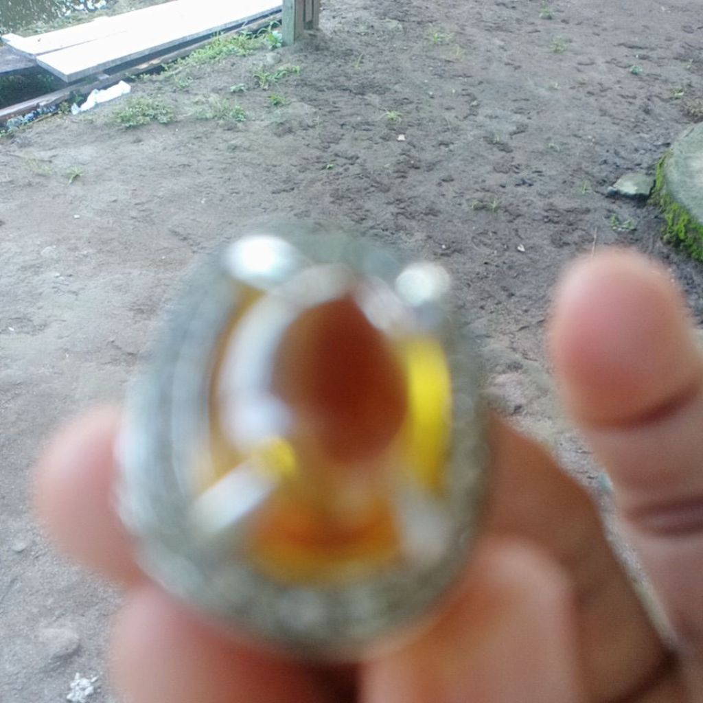 Cincin Safir Kuning Bersinar Ke emasan