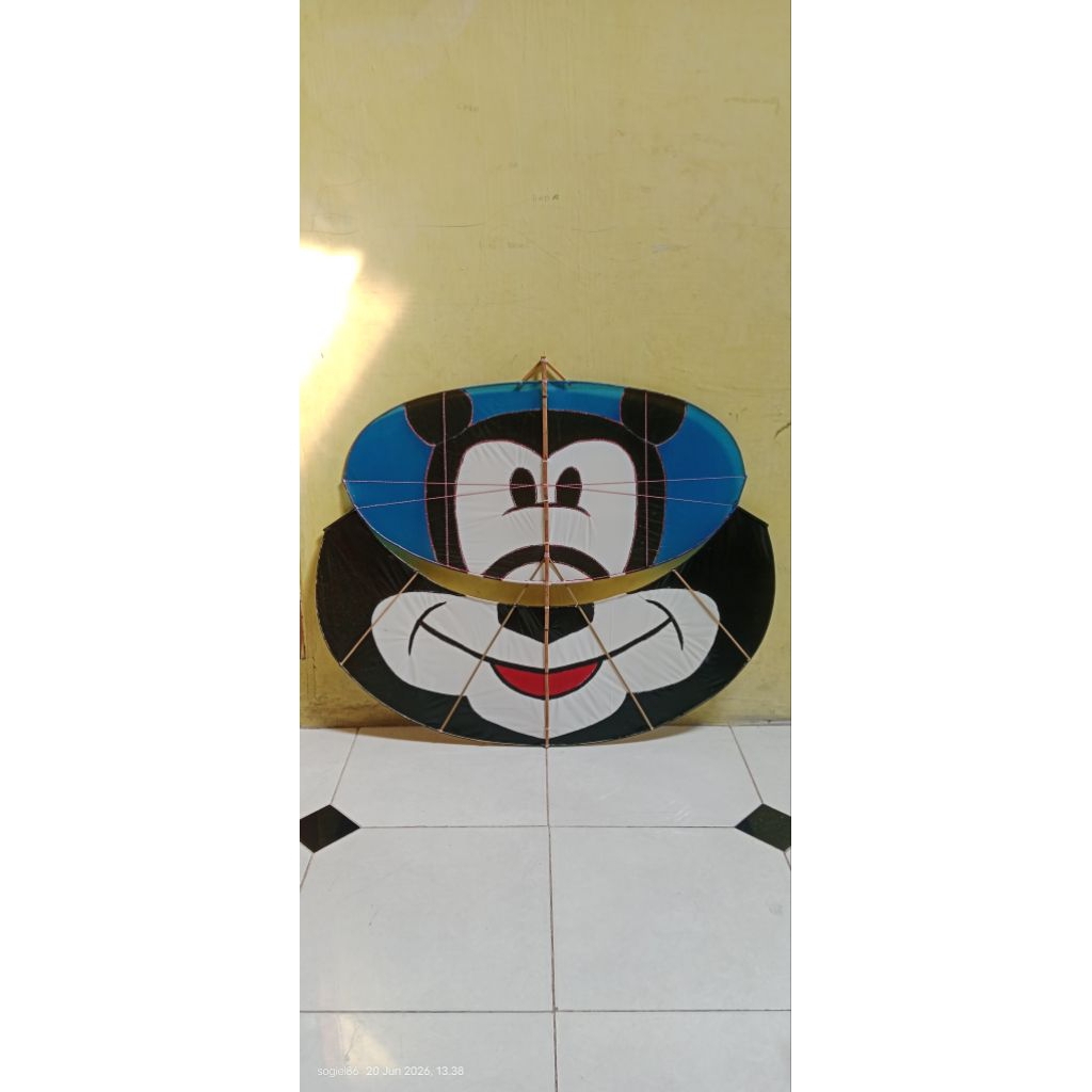layangan sawangan pegon motif mickey mouse 80cm
