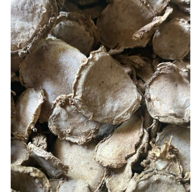 500 gr Temu ireng kering / temu hitam kering / jamu temu ireng