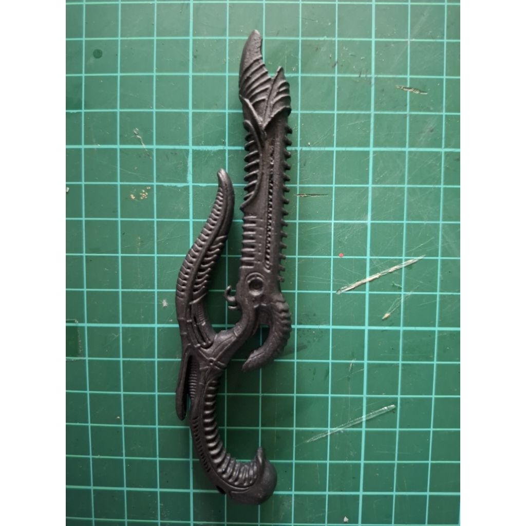 Neca prometheus weapon