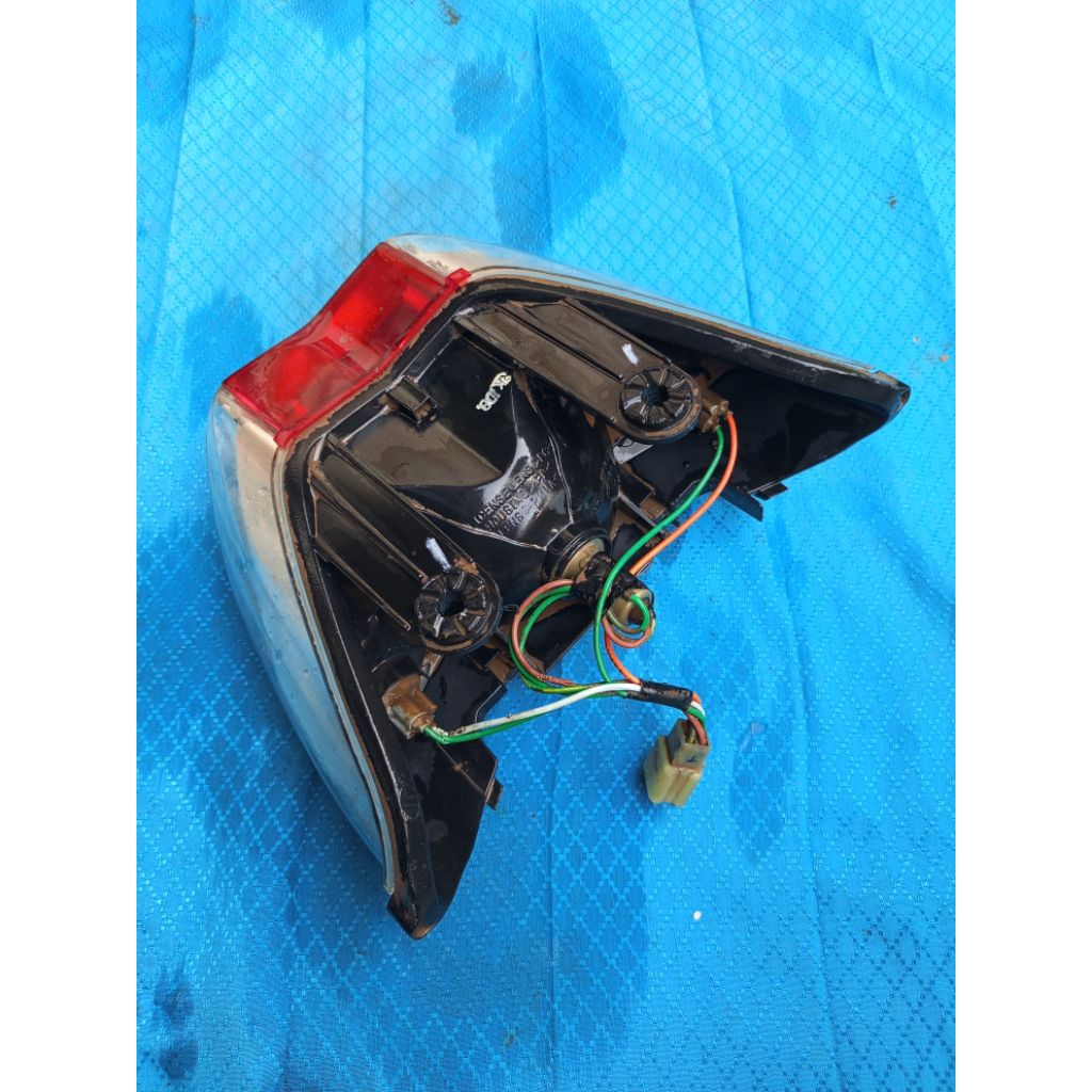 lampu belakang Honda karisma 125 Original / stoplamp belakang karisma 125 Original copotan