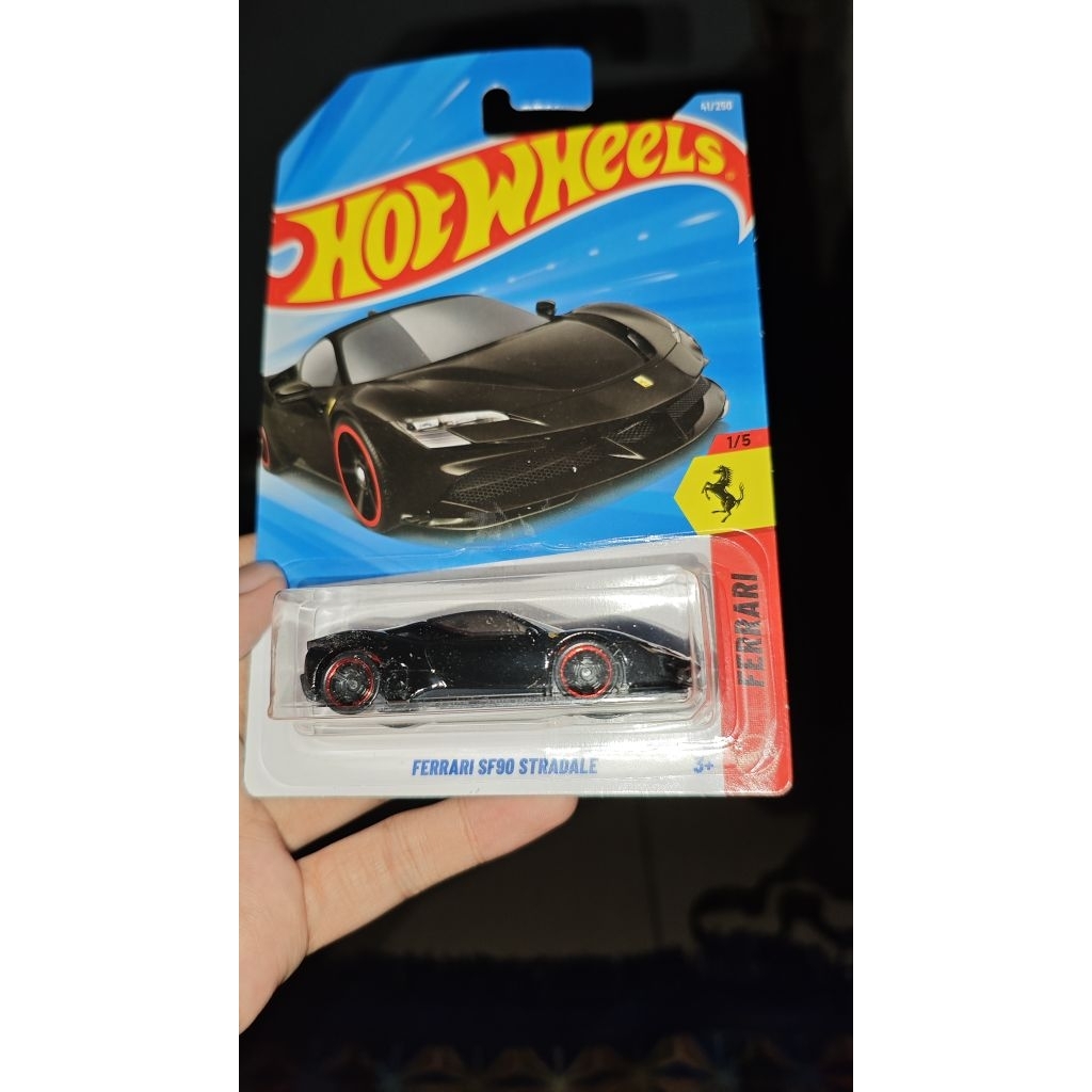 SF90 Hitam + GR Supra Hotwheels