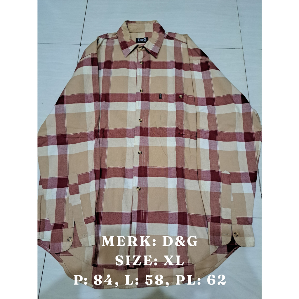 Preloved (second-bekas) Kemeja Flannel Size XL Merk D&G
