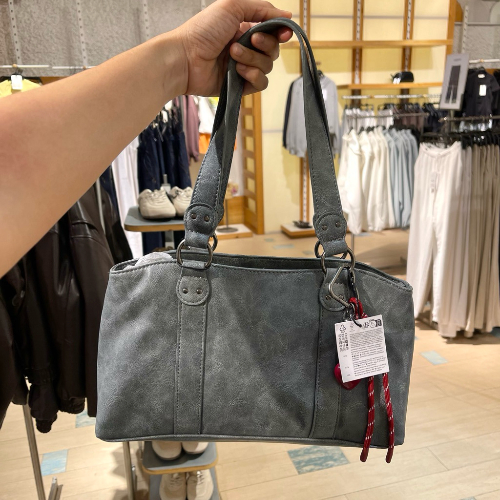 Tas Pull and Bear Woman