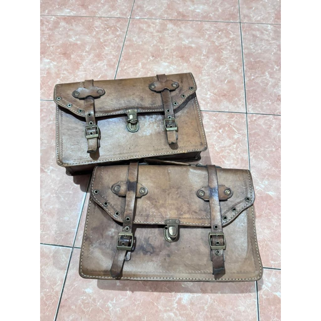 PRELOVED 2 TAS SAMPING MOTOR KULIT SIDEBAG GAYA RETRO
