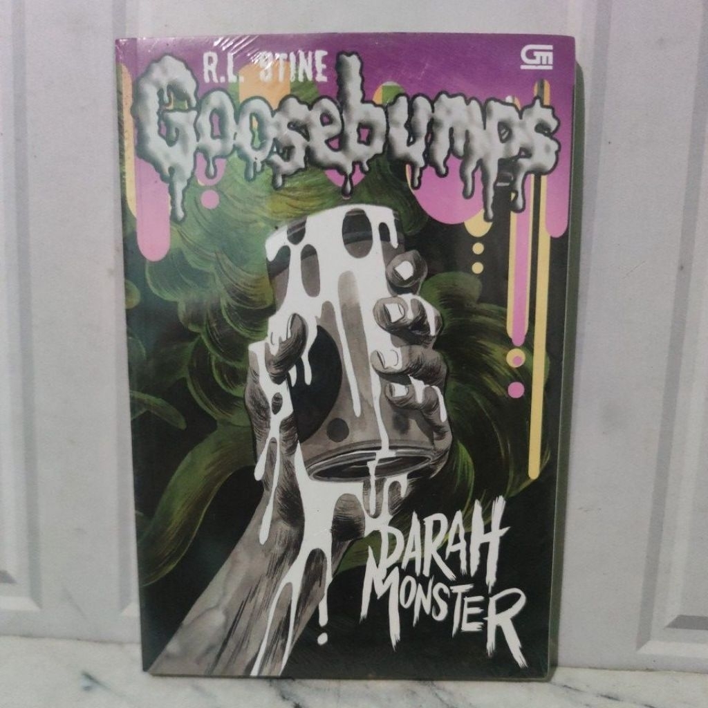BUKU GOOSEBUMPS DARAH MONSTER