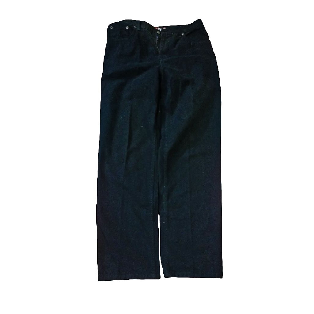 baggy black