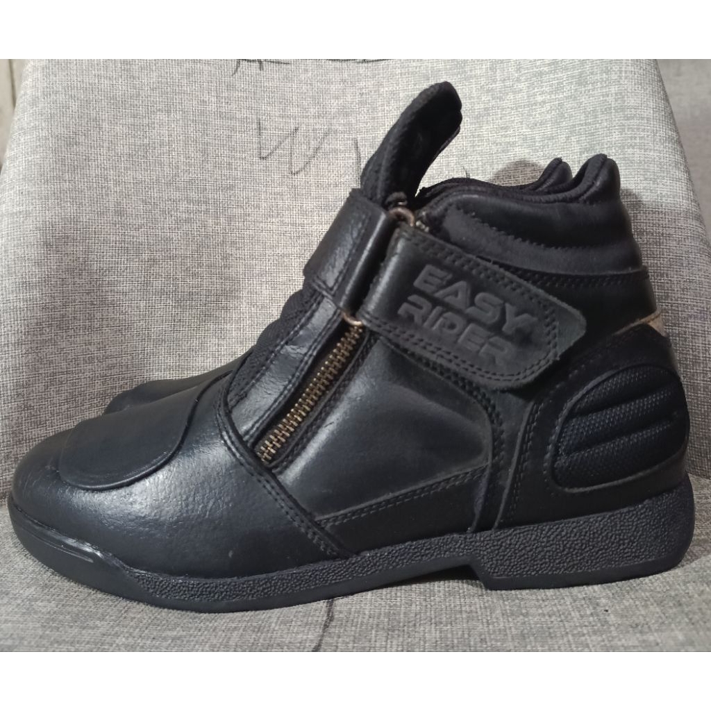 Sepatu Boots touring Tomkins size 39
