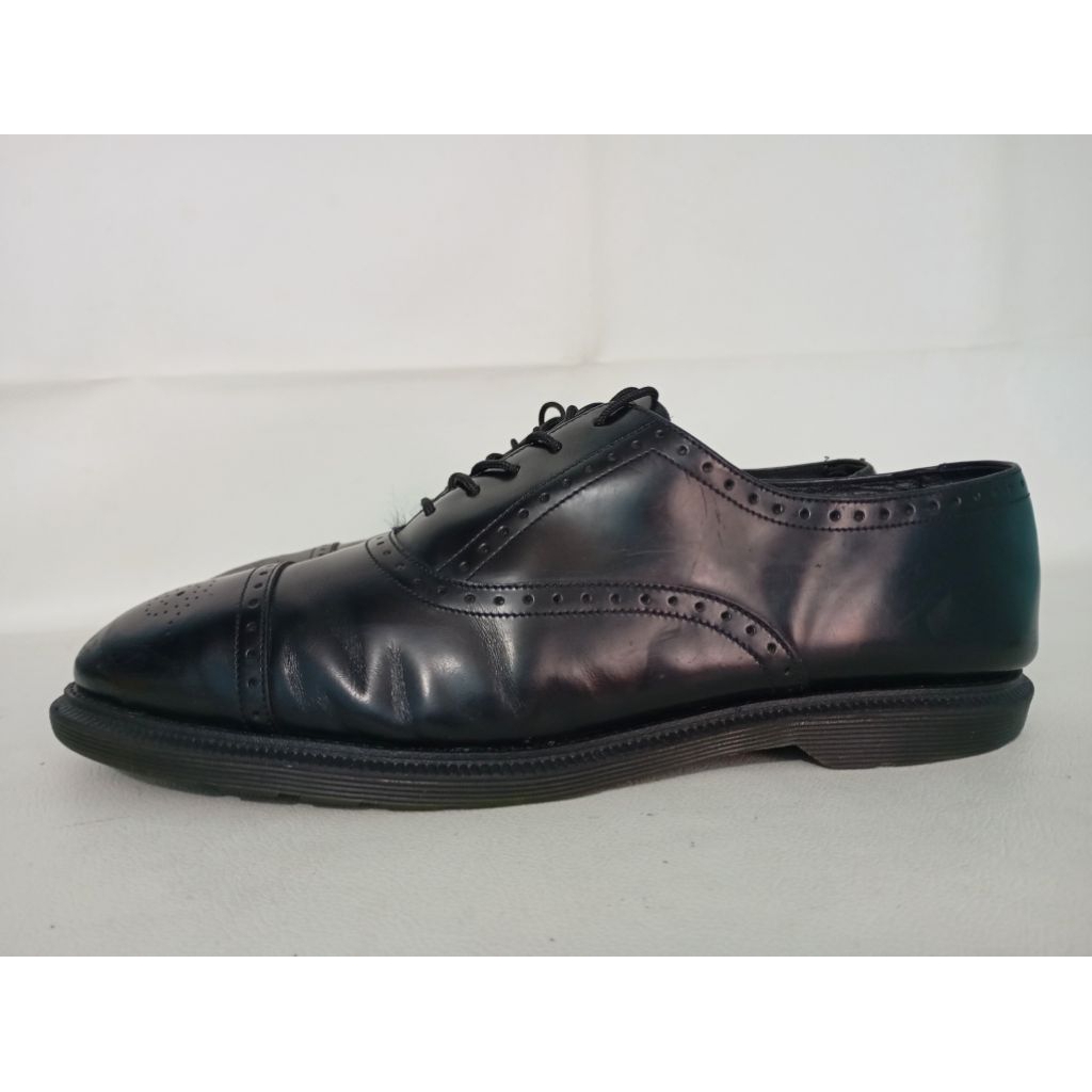 Sepatu DR.MARTENS WINGTIP 44/45
