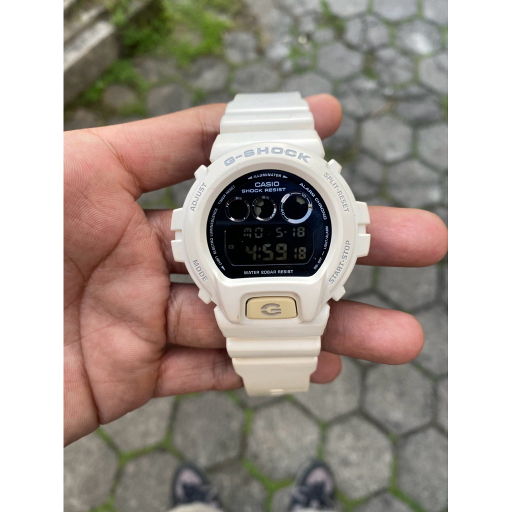 G-SHOCK DW-6900NB