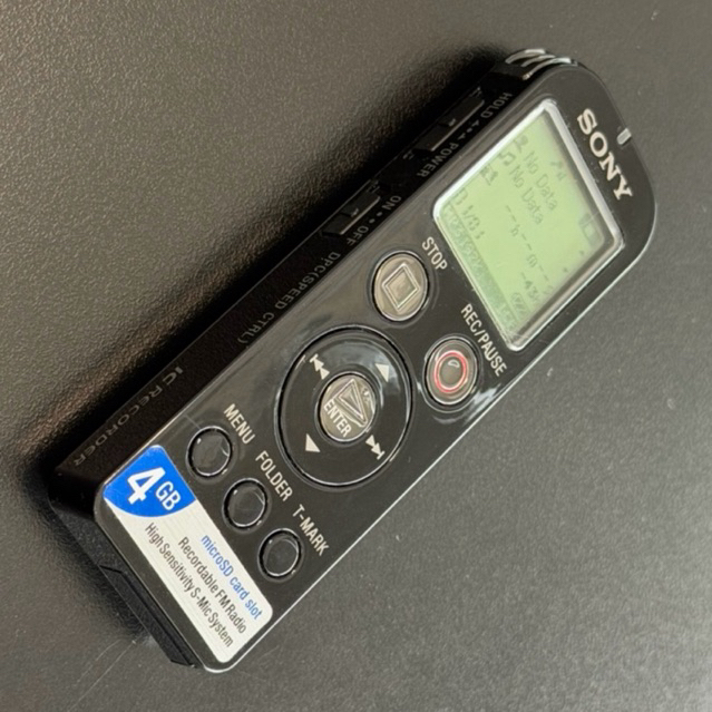 Sony Digital Voice Recorder ICD-UX523F