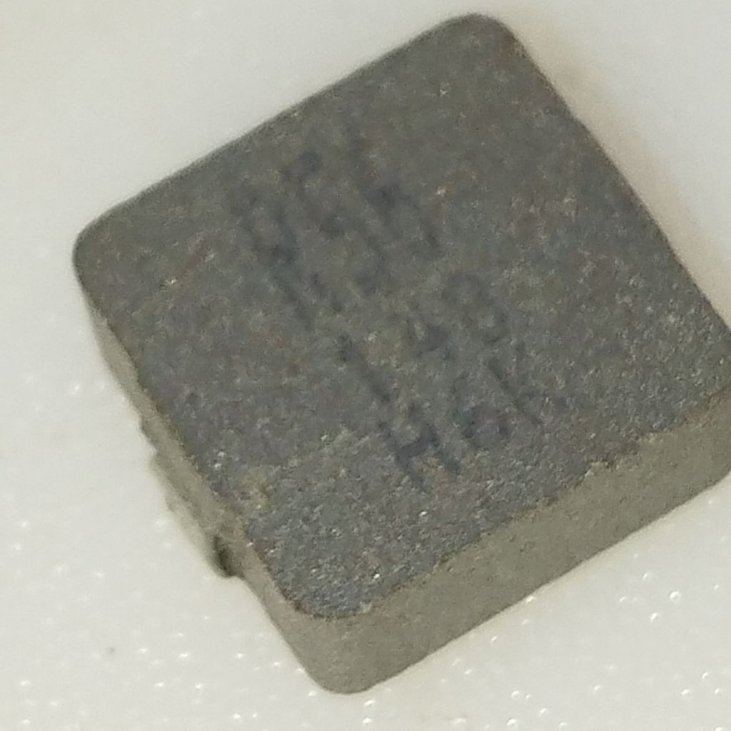 Induktor SMD R56